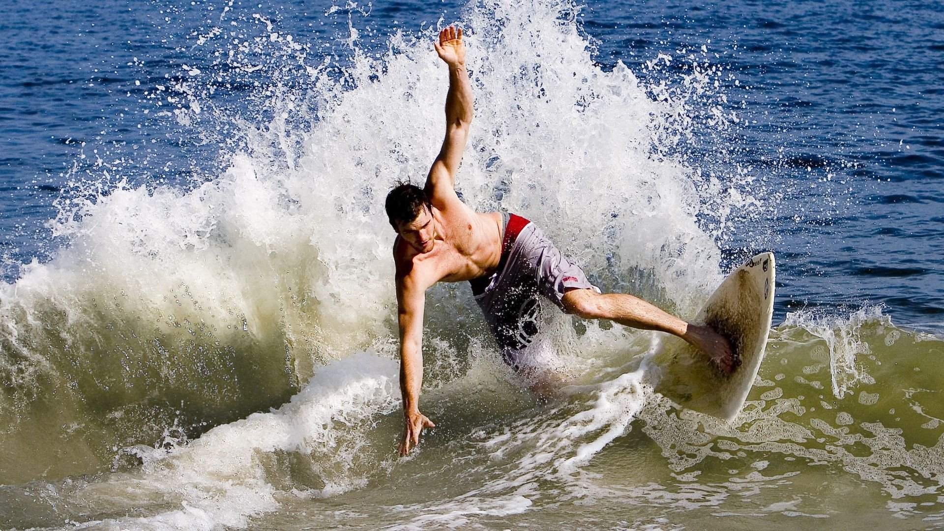 爱游戏在线登录入口-保利娜·普费夫冲刺阶段技压群雄，保加利亚普罗夫迪夫音乐舞蹈美术学院